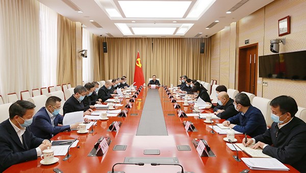 农业农村部党组与驻部纪检监察组 召开共同研究全面从严治党工作专题会议强调 全面贯彻落实党的二十大和二十届中央纪委二次全会精神 一刻不停推进部系统全面从严治党