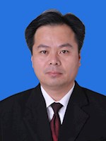 杨  斌