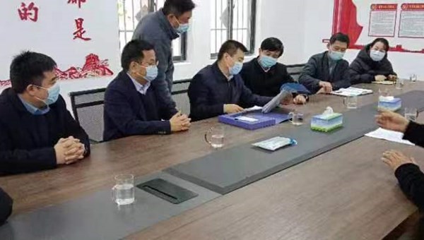 市生态环境局党组书记、局长马登军到驻村点开展慰问走访活动