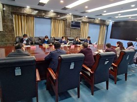市信访局开展研判调度会
