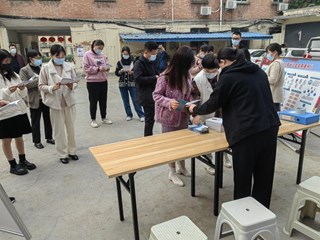 市住建局开展诚信宣传进企业活动